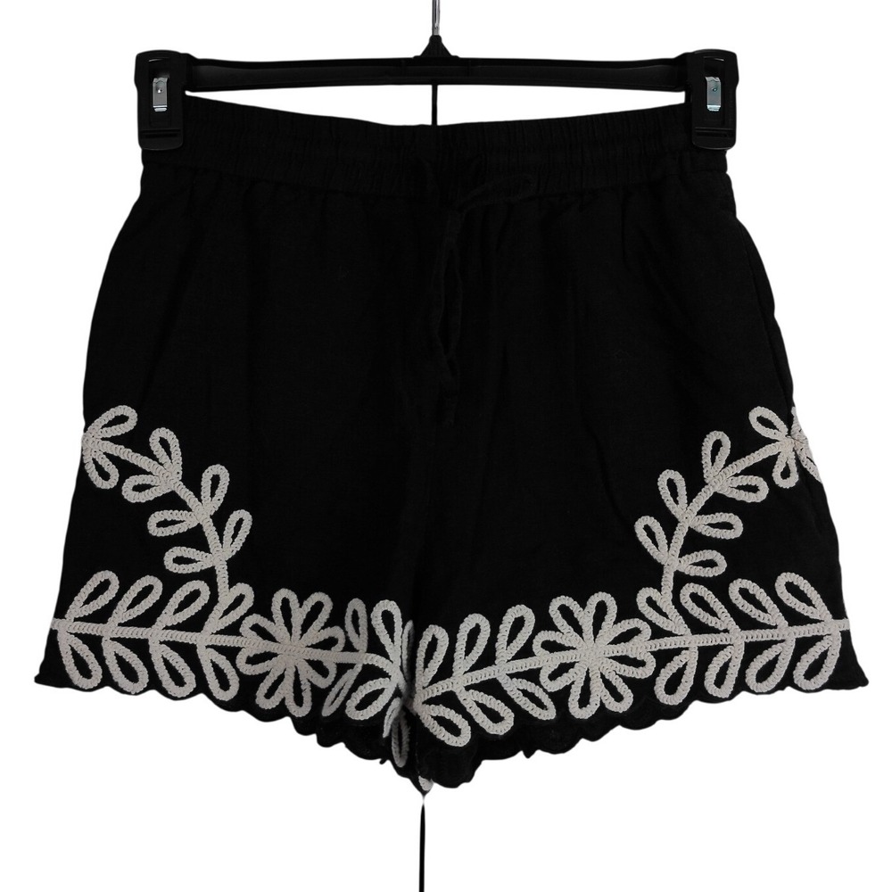 Maison d'Amelie Paris Black Linen Embroidered Scalloped Shorts Coastal Resort 2